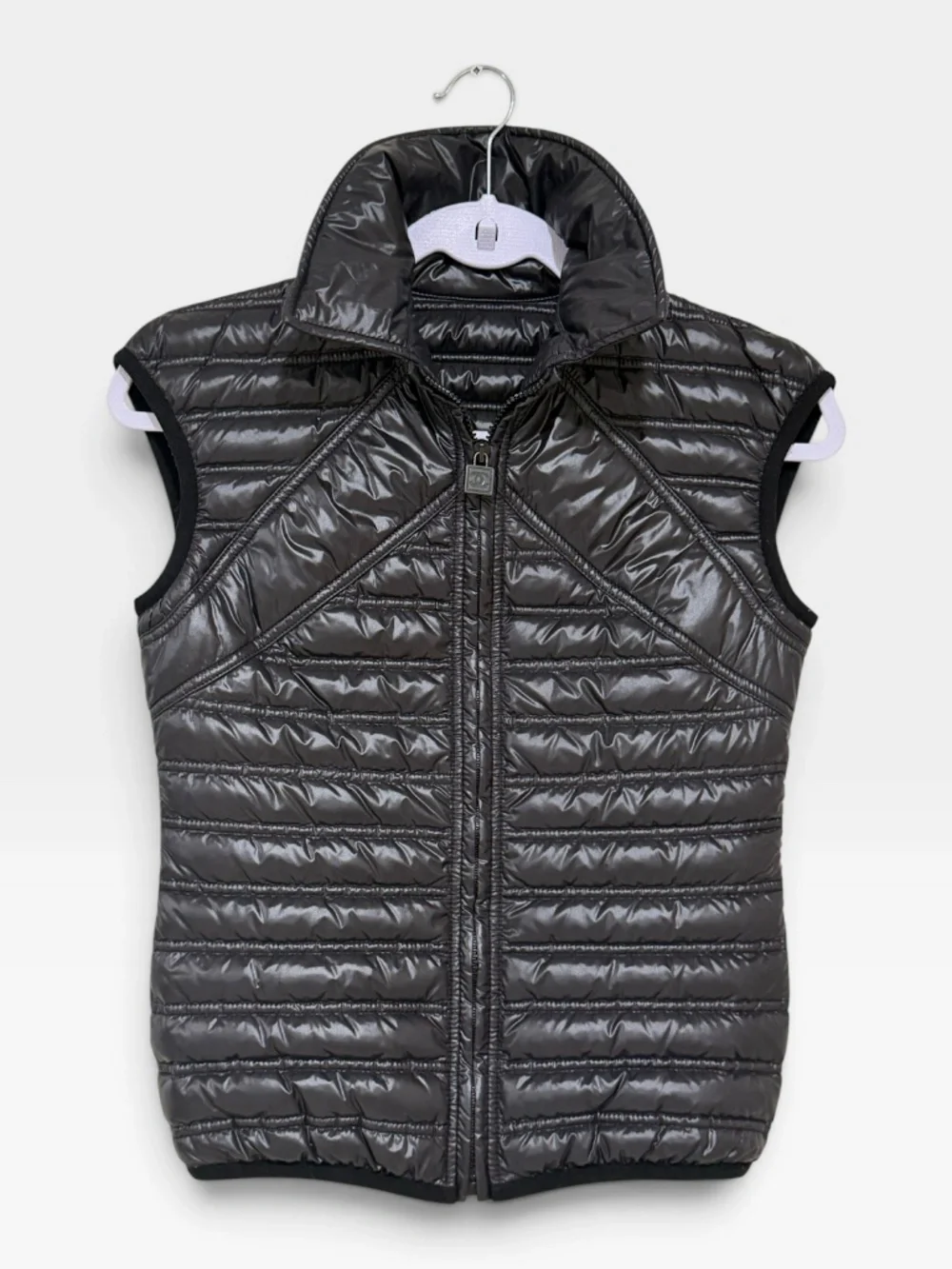 CHANEL Women's Black High Collar Quilted Vest Size XXS / XS  Made In Italy